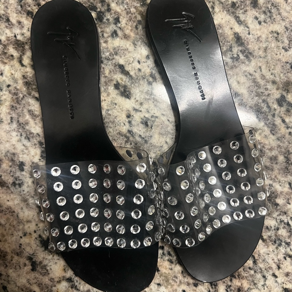 Authentic Giuseppe sandals size 40